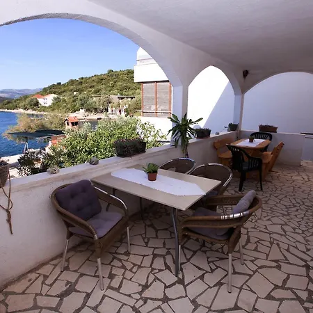 Appartement Robinson Dora *