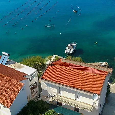 Robinson Dora * Putniković